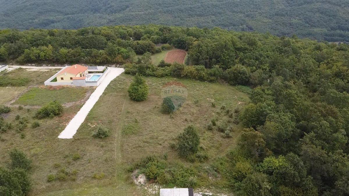 Stavbno zemljišče Kringa, Tinjan, 734m2