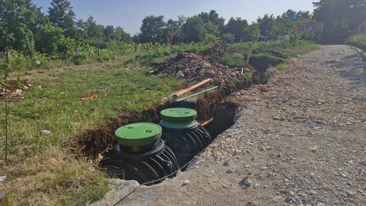 Stavbno zemljišče Domijanići, Žminj, 1.351m2