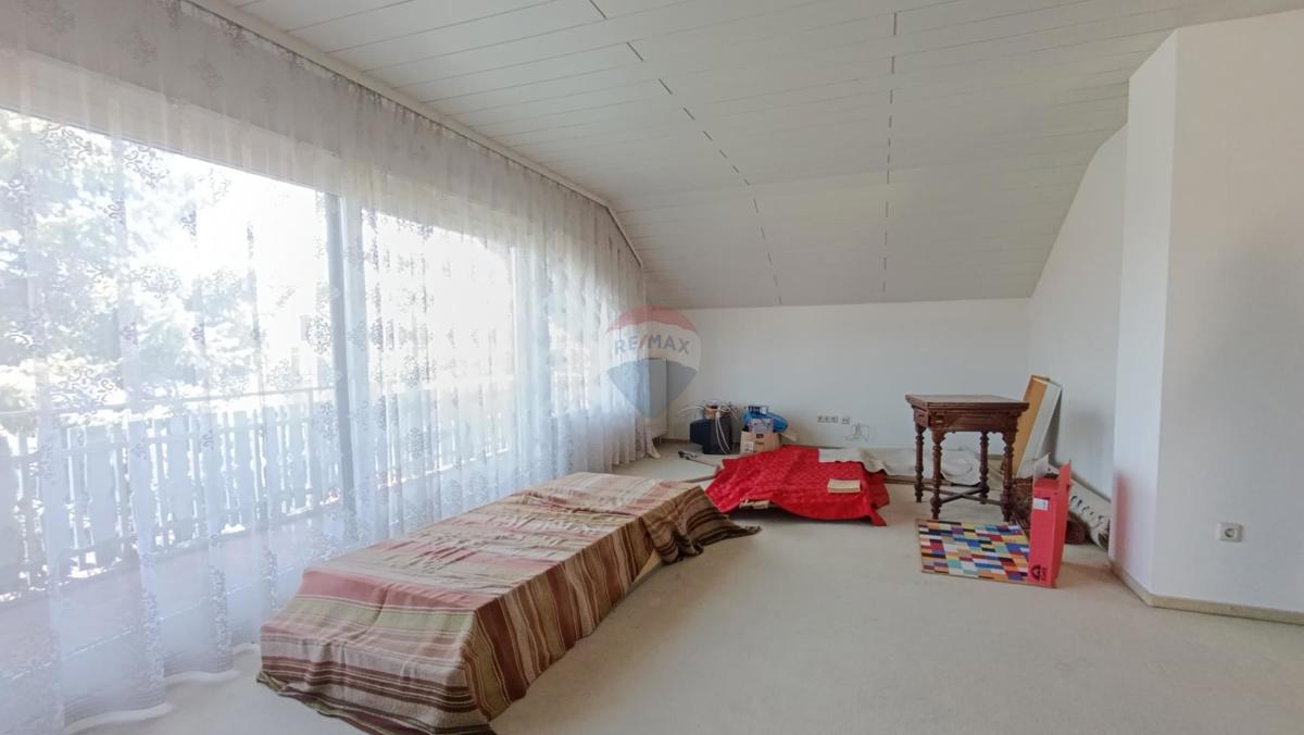 Hiša Kurilovec, Velika Gorica, 300m2
