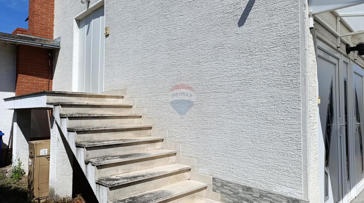 Hiša Kurilovec, Velika Gorica, 300m2