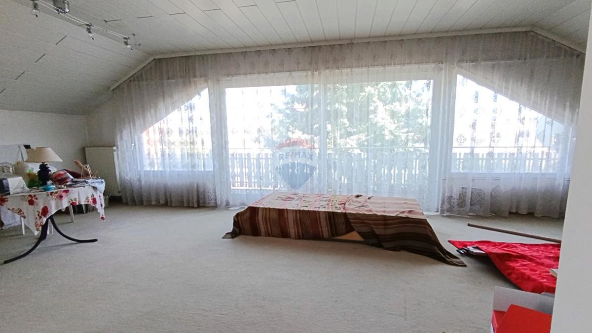 Hiša Kurilovec, Velika Gorica, 300m2