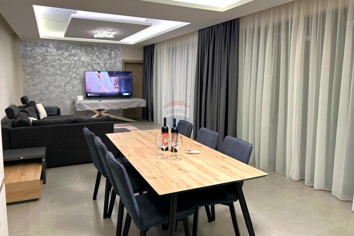 Hiša Rovinj, 155m2
