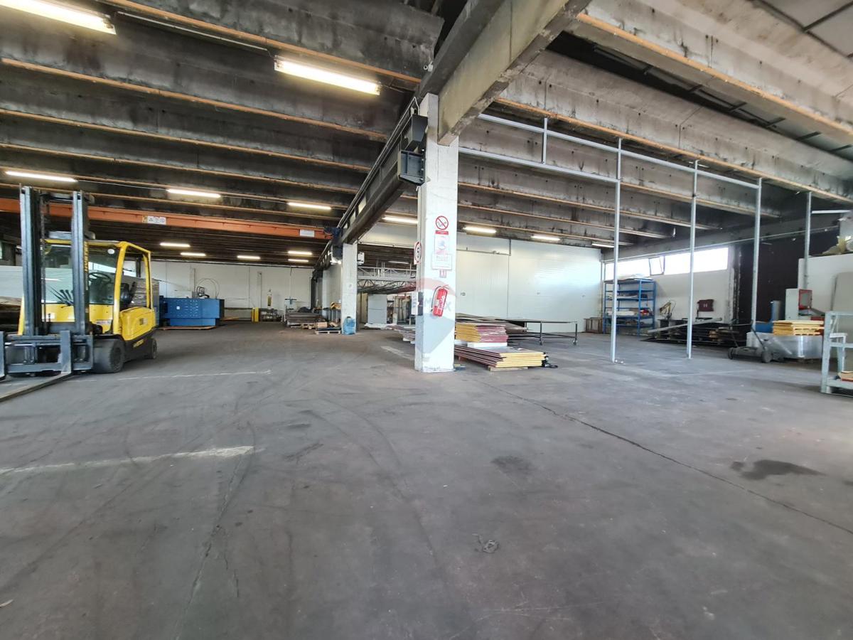 Velika Gorica, 1.100m2