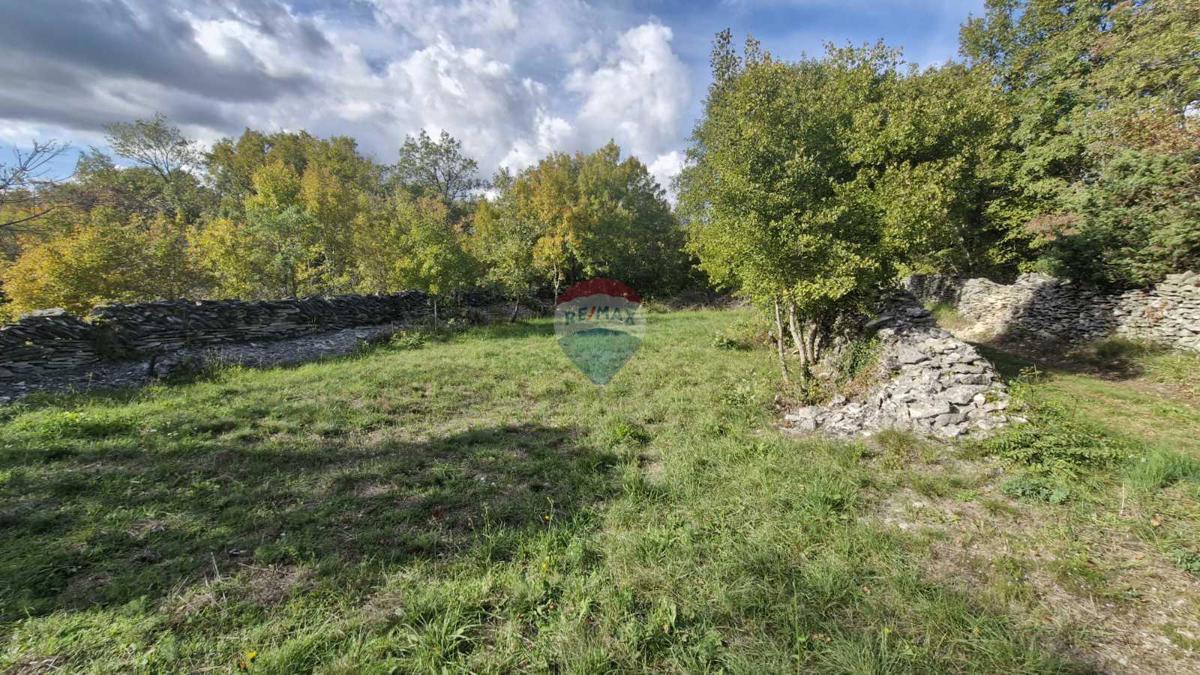 Stavbno zemljišče Trget, Raša, 526m2