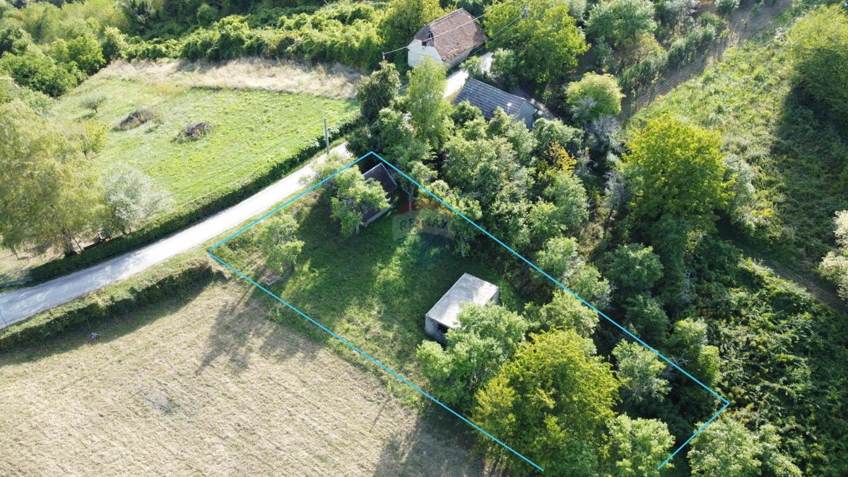 Stavbno zemljišče Klake, Samobor - Okolica, 691m2