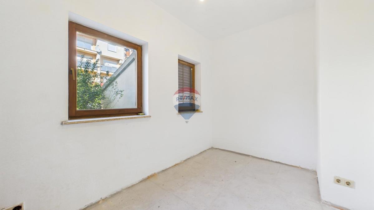 Hiša Nova Veruda, Pula, 240m2