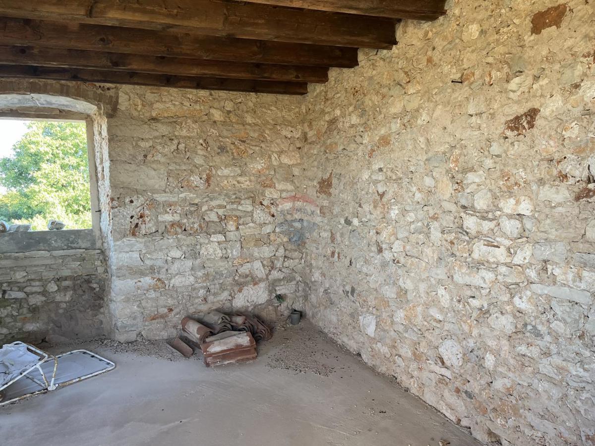Hiša okolica Pule, Pula, 750m2