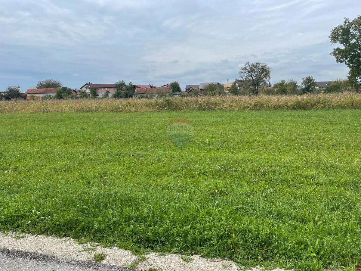 Stavbno zemljišče Odranski Obrež, Brezovica, 1.400m2