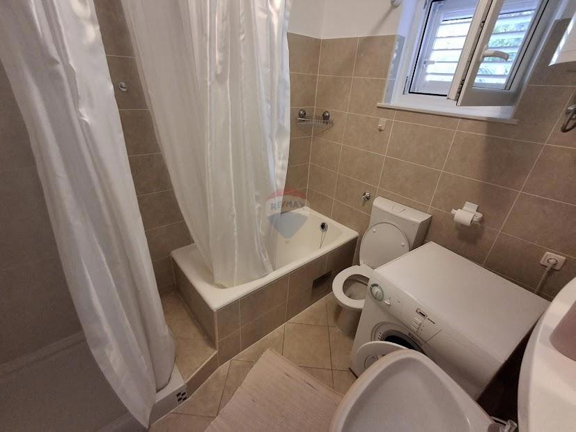 Hiša Klenovica, Novi Vinodolski, 150m2