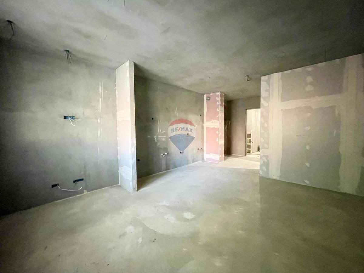 Senj – Garsonjera v Sodobni Novogradnji