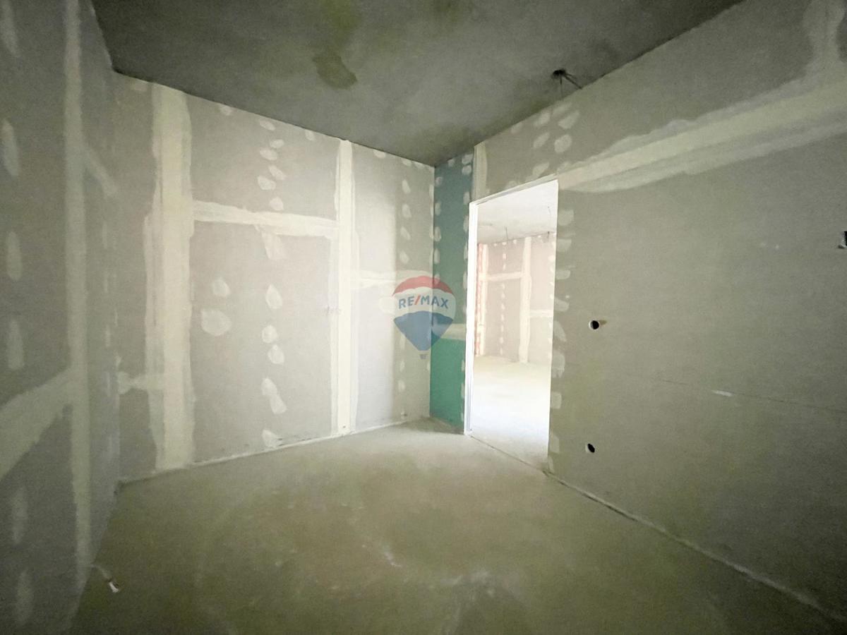 Senj – novogradnja v centru, stanovanje z ložo in parkirnim mestom