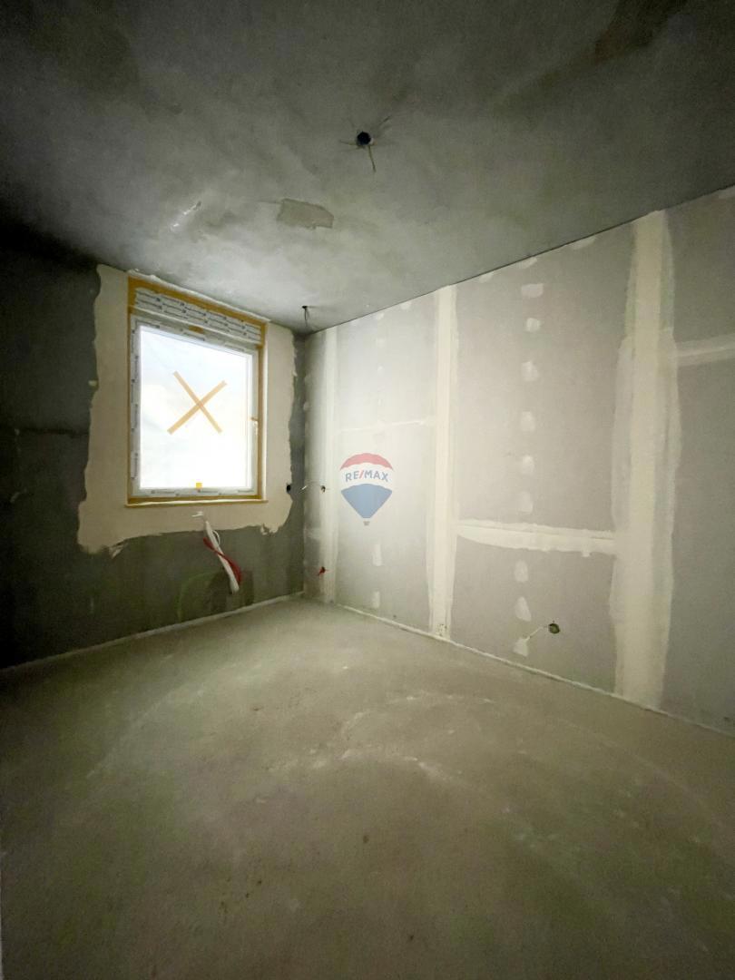 Senj – novogradnja v centru, stanovanje z ložo in parkirnim mestom