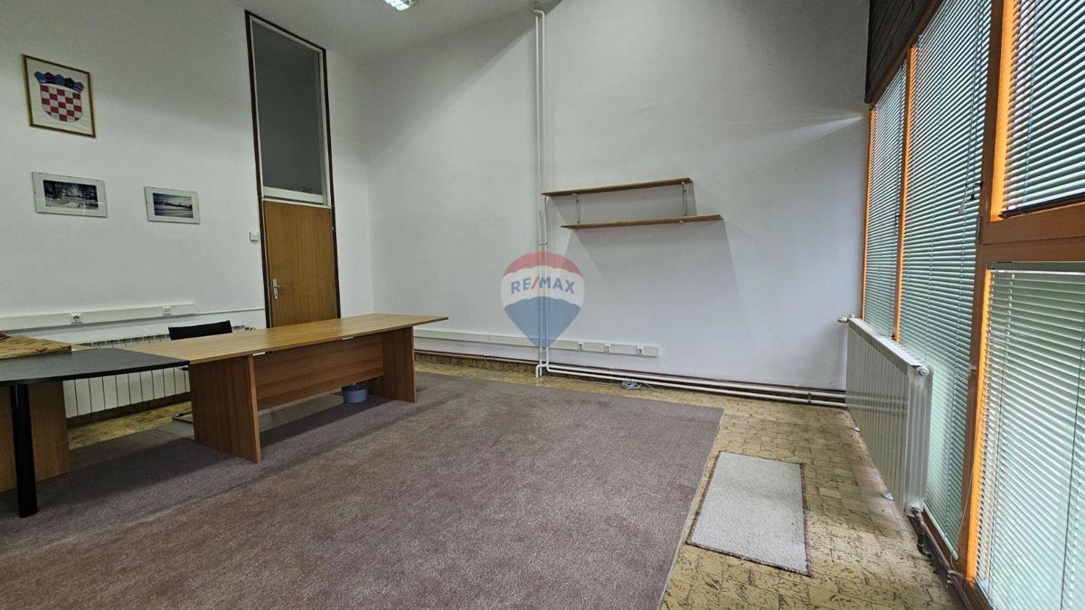 Poslovni prostori Vrbovsko, 38m2