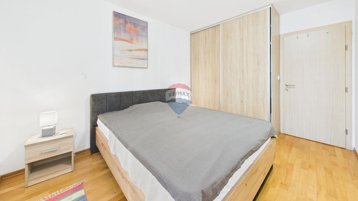 PULA, VIDIKOVAC – Stanovanje blizu plaže, lift