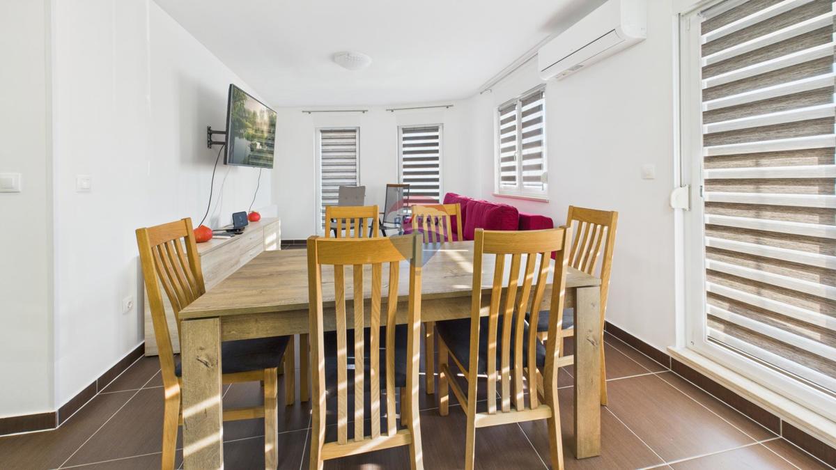 PULA, VIDIKOVAC – Stanovanje blizu plaže, lift