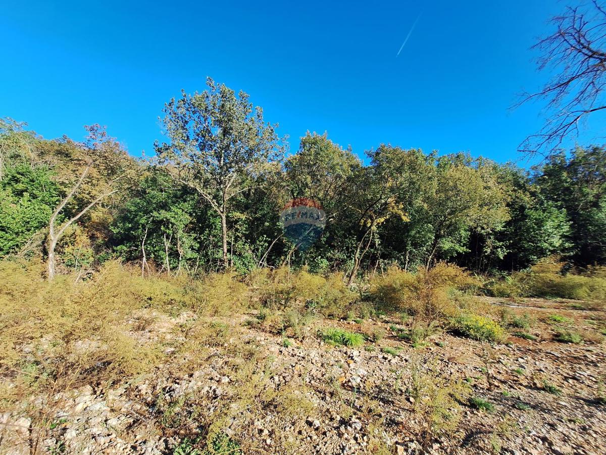 Stavbno zemljišče Kantrida, Rijeka, 1.880m2