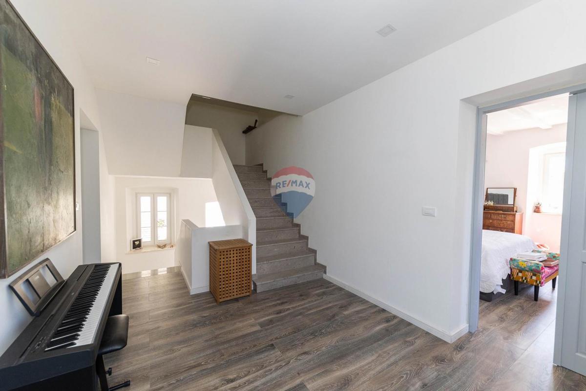 Hiša Bribir, Vinodolska Općina, 325m2