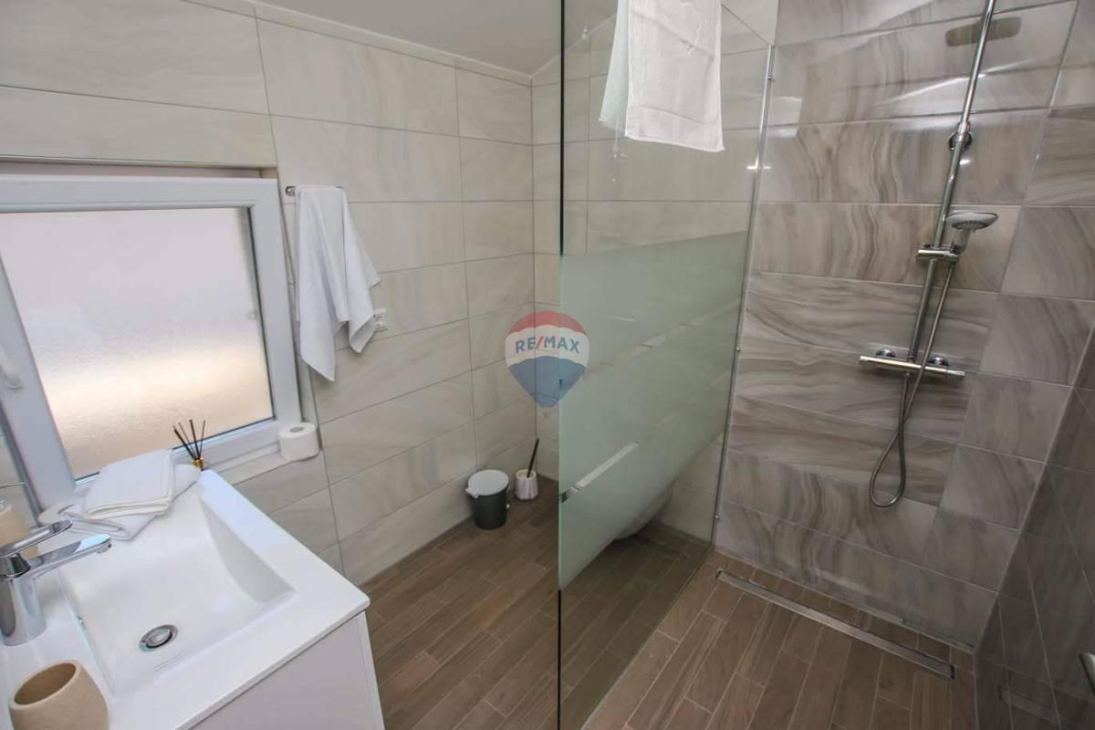 Hiša Kaštelir, Kaštelir-Labinci, 429m2