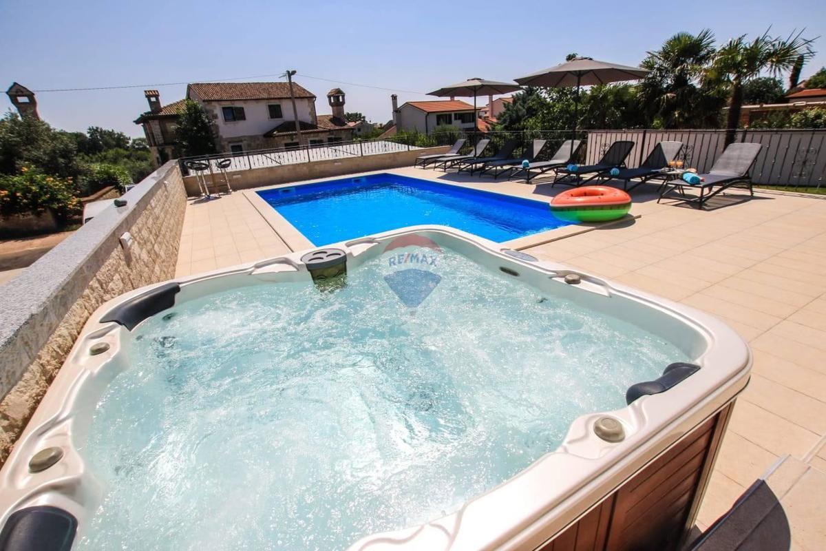 Hiša Kaštelir, Kaštelir-Labinci, 429m2