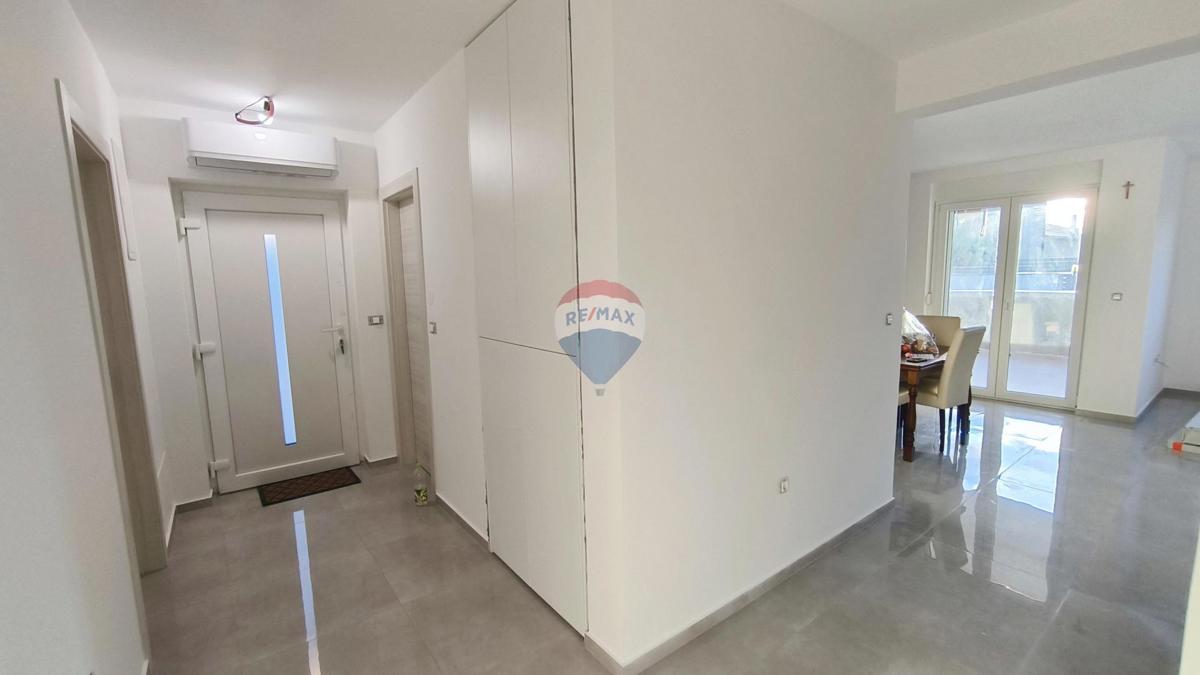 Istra, Šišan – stanovanje, tri spalnice, novogradnja – priložnost