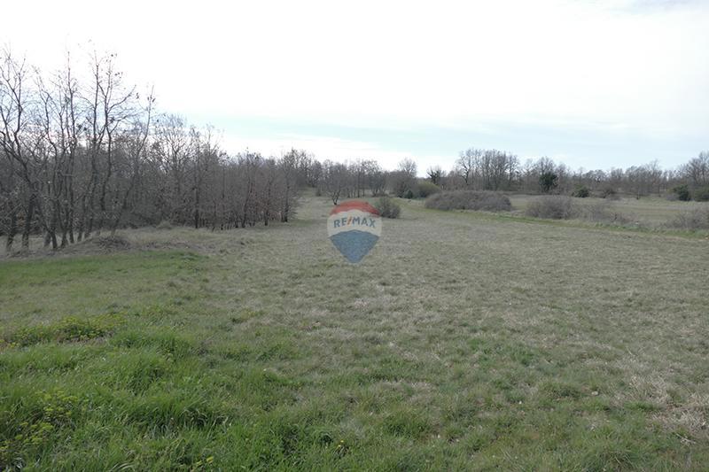 Stavbno zemljišče Štokovci, Svetvinčenat, 4.060m2