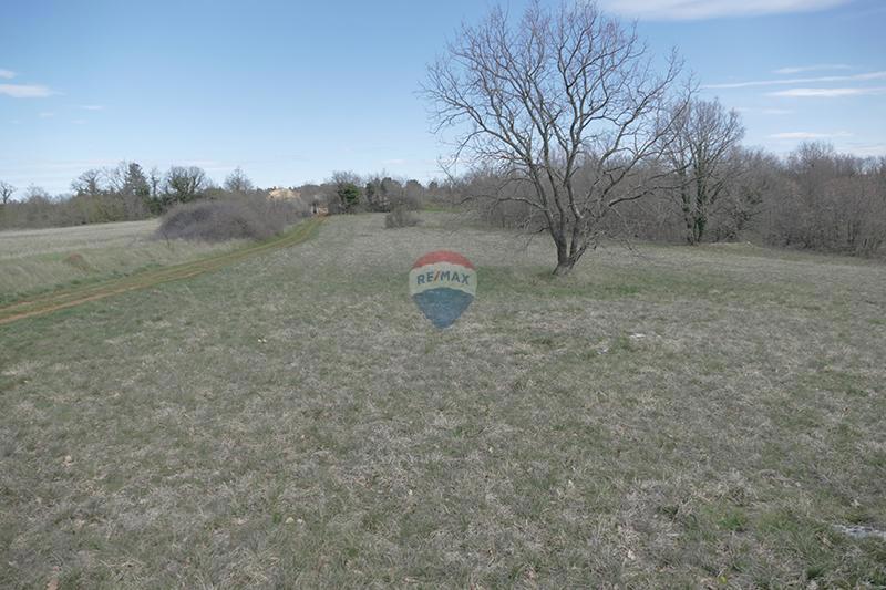 Stavbno zemljišče Štokovci, Svetvinčenat, 4.060m2