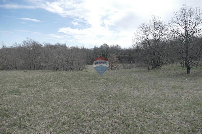 Stavbno zemljišče Štokovci, Svetvinčenat, 4.060m2