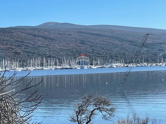 Stavbno zemljišče Kornić, Krk, 1.541m2