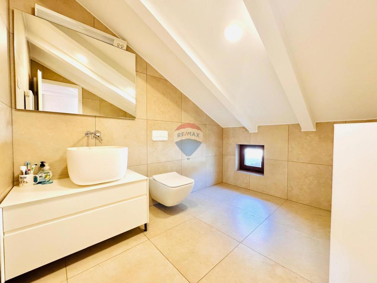 Hiša Novi Vinodolski, 244m2