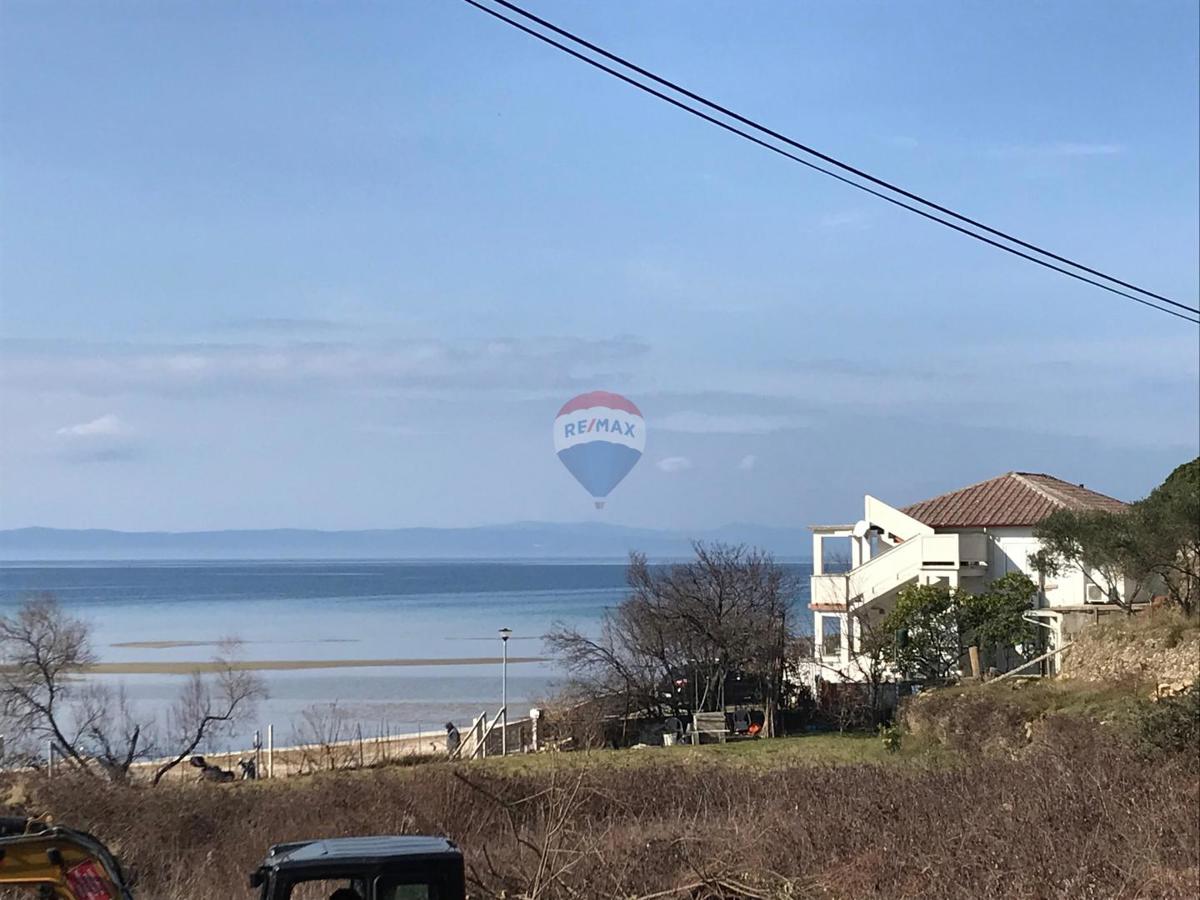 Stavbno zemljišče Kampor, Rab, 1.451m2