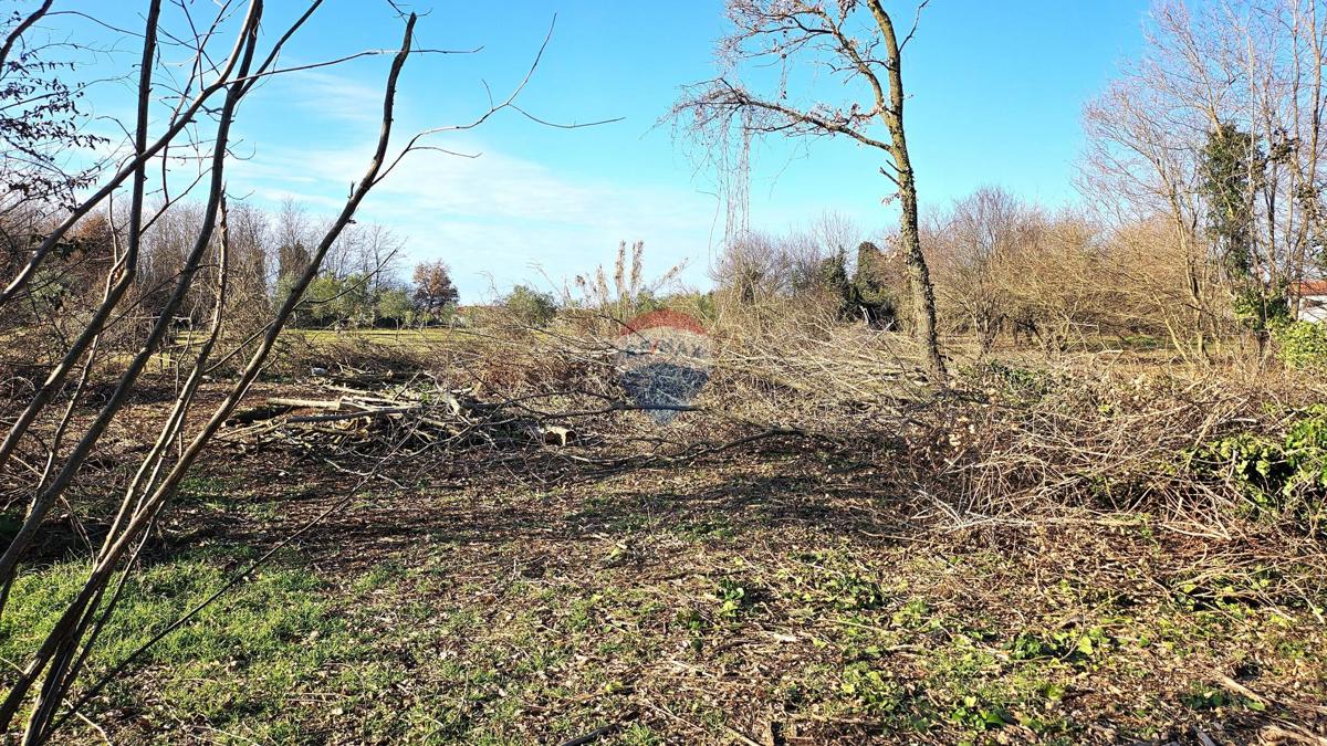 Stavbno zemljišče Umag, 3.672m2