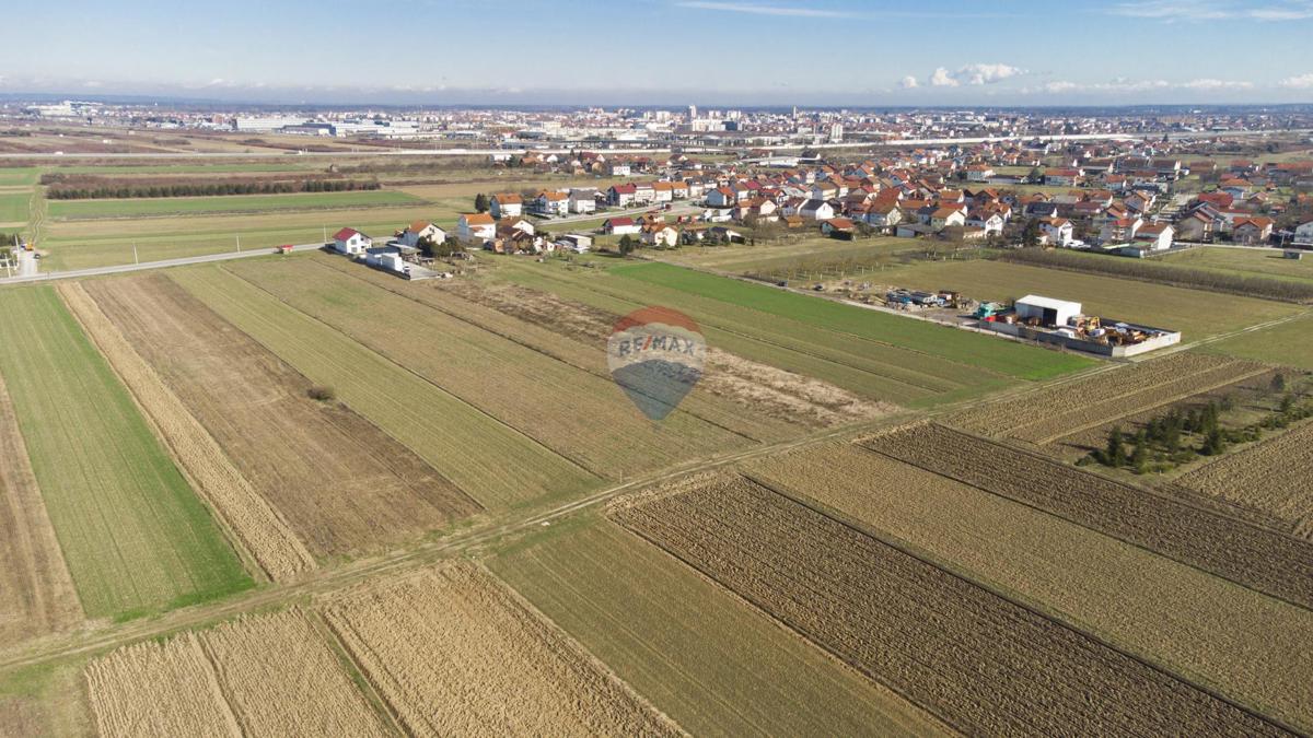 Stavbno zemljišče Gradići, Velika Gorica - Okolica, 2.921m2