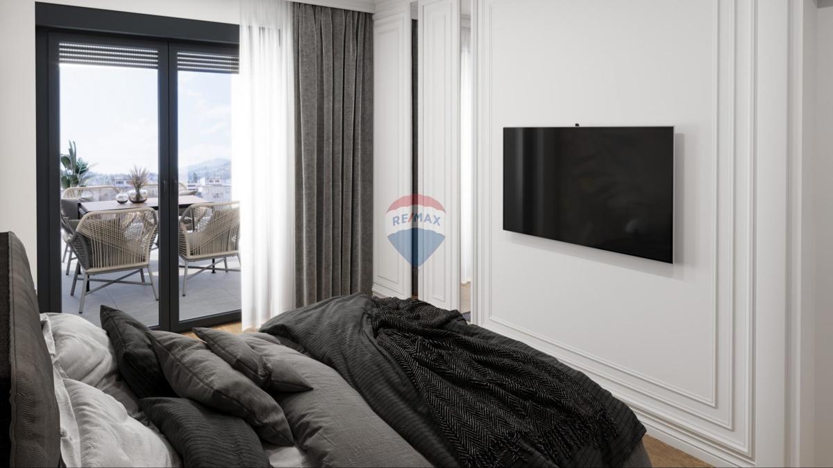 Trisobno stanovanje s strešno teraso v novogradnji