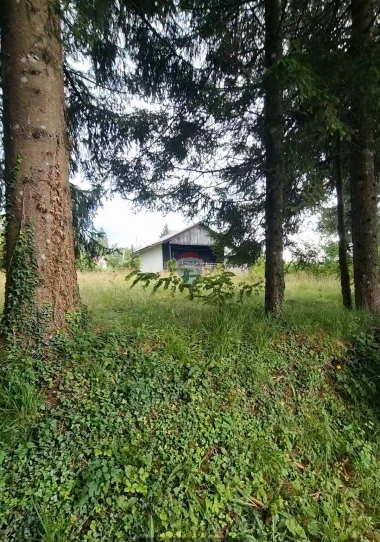 Stavbno zemljišče Vrbovsko, 1.500m2