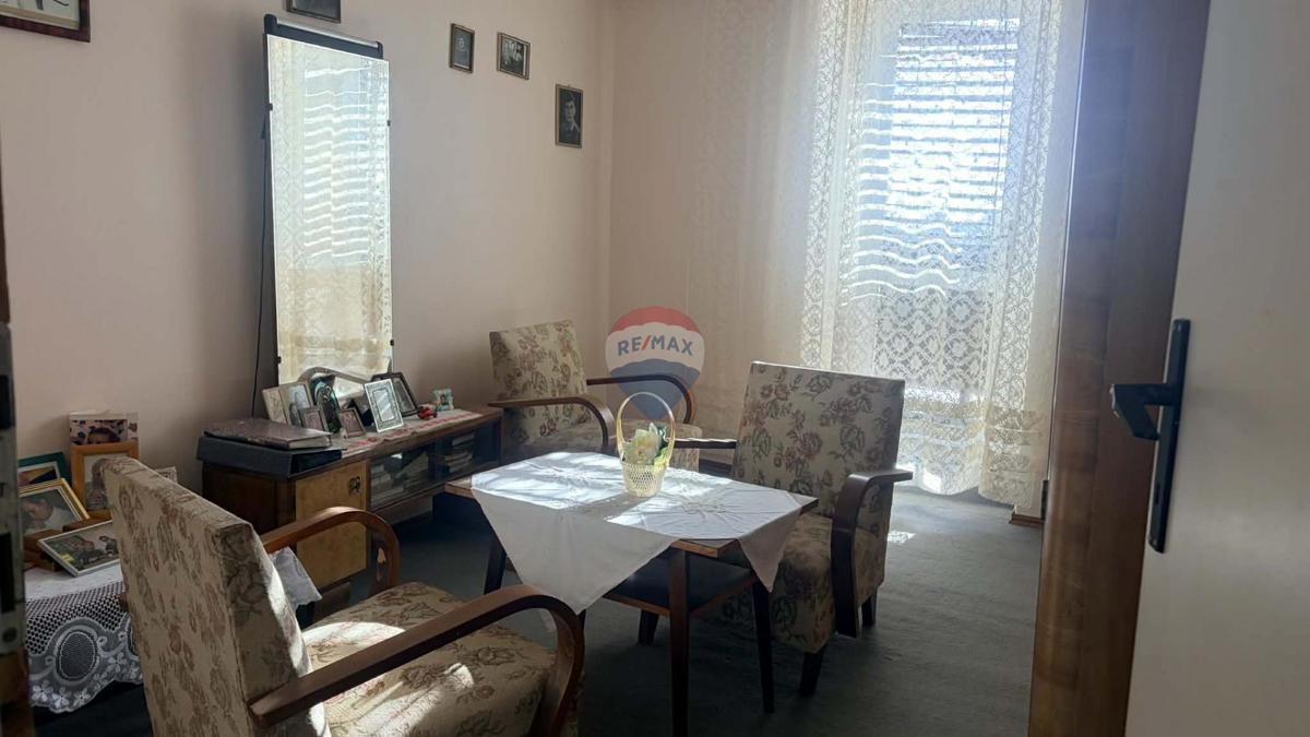 Hiša Svetvinčenat, 400m2