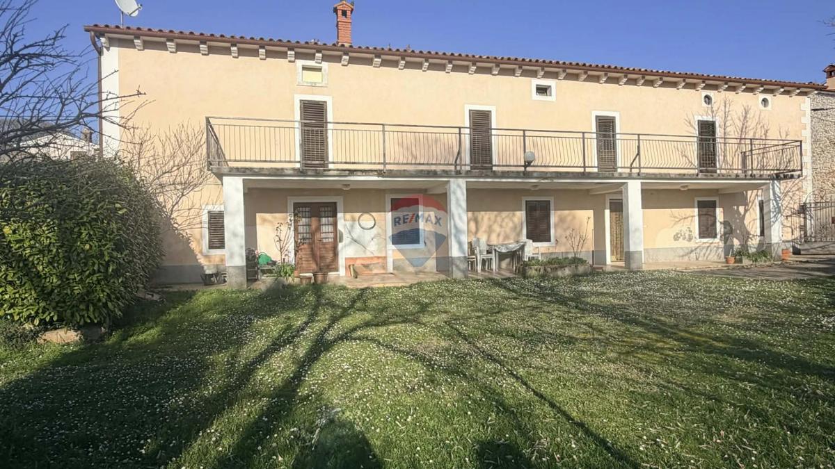 Hiša Svetvinčenat, 400m2