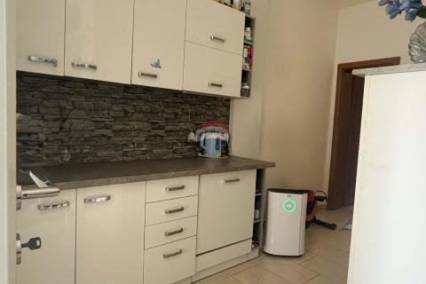 Poslovni prostori Buzet, 56m2