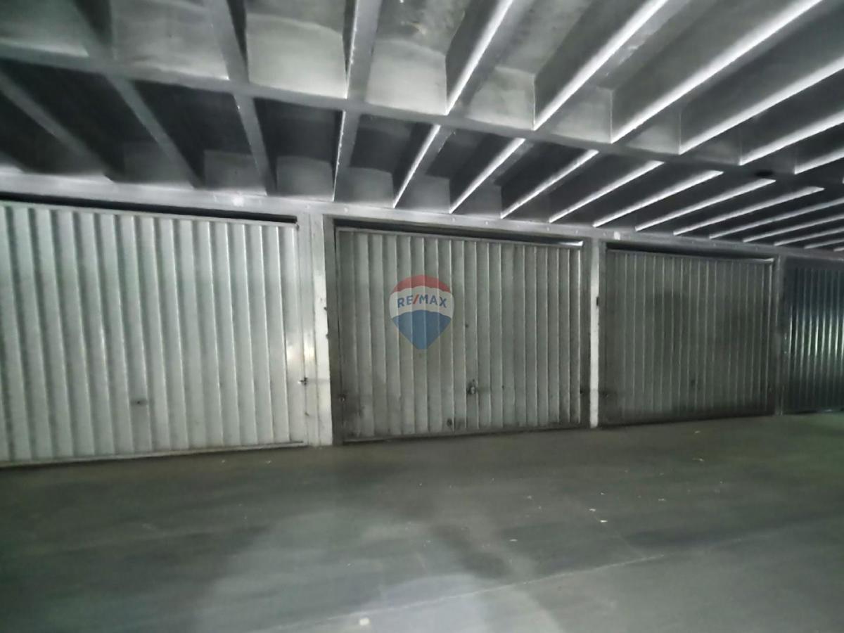 Garaža Siget, Novi Zagreb - Zapad, 12m2