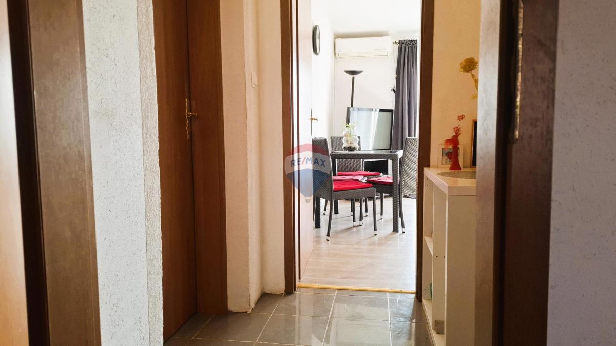 Novigrad, Dvosobno stanovanje s teraso in pogledom na morje, 34,48 m²
