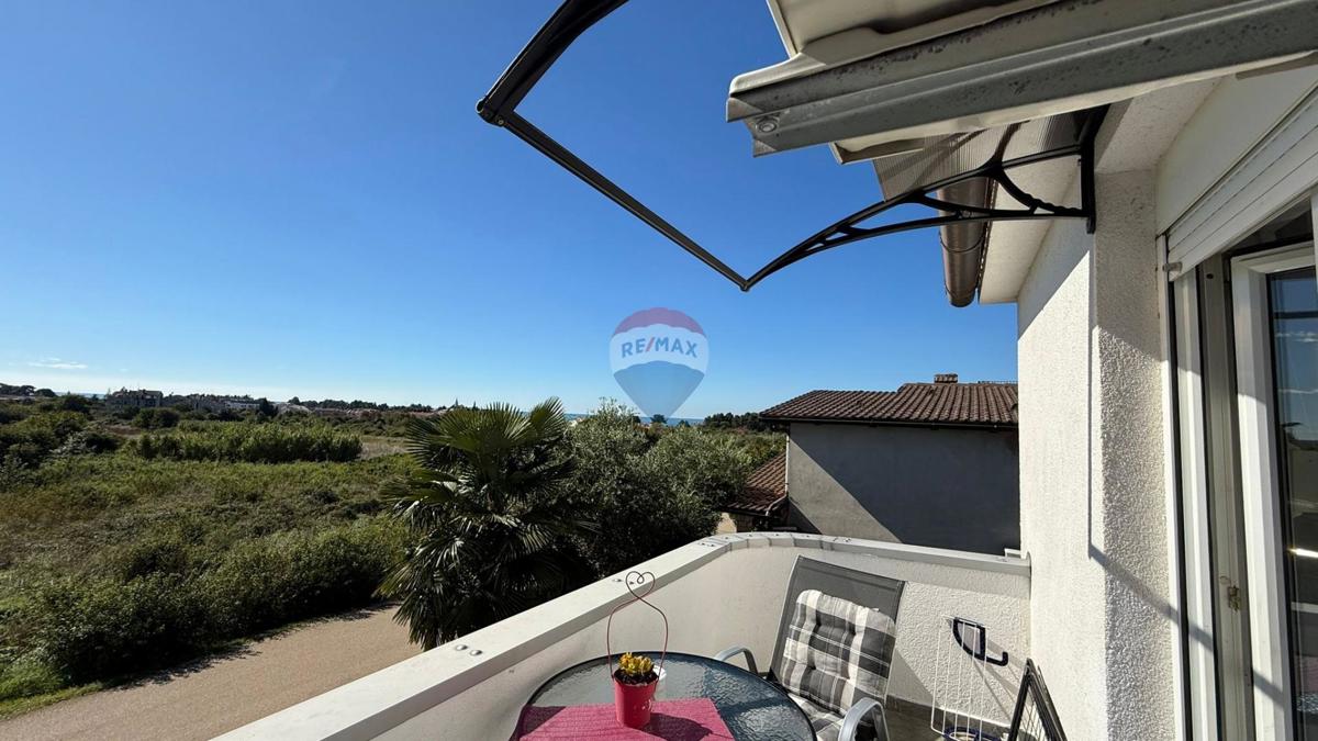 Novigrad, Dvosobno stanovanje s teraso in pogledom na morje, 34,48 m²