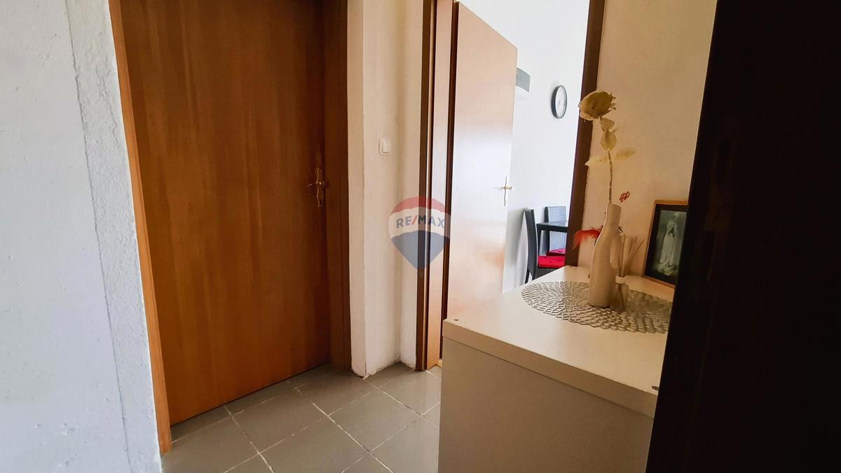 Novigrad, Dvosobno stanovanje s teraso in pogledom na morje, 34,48 m²