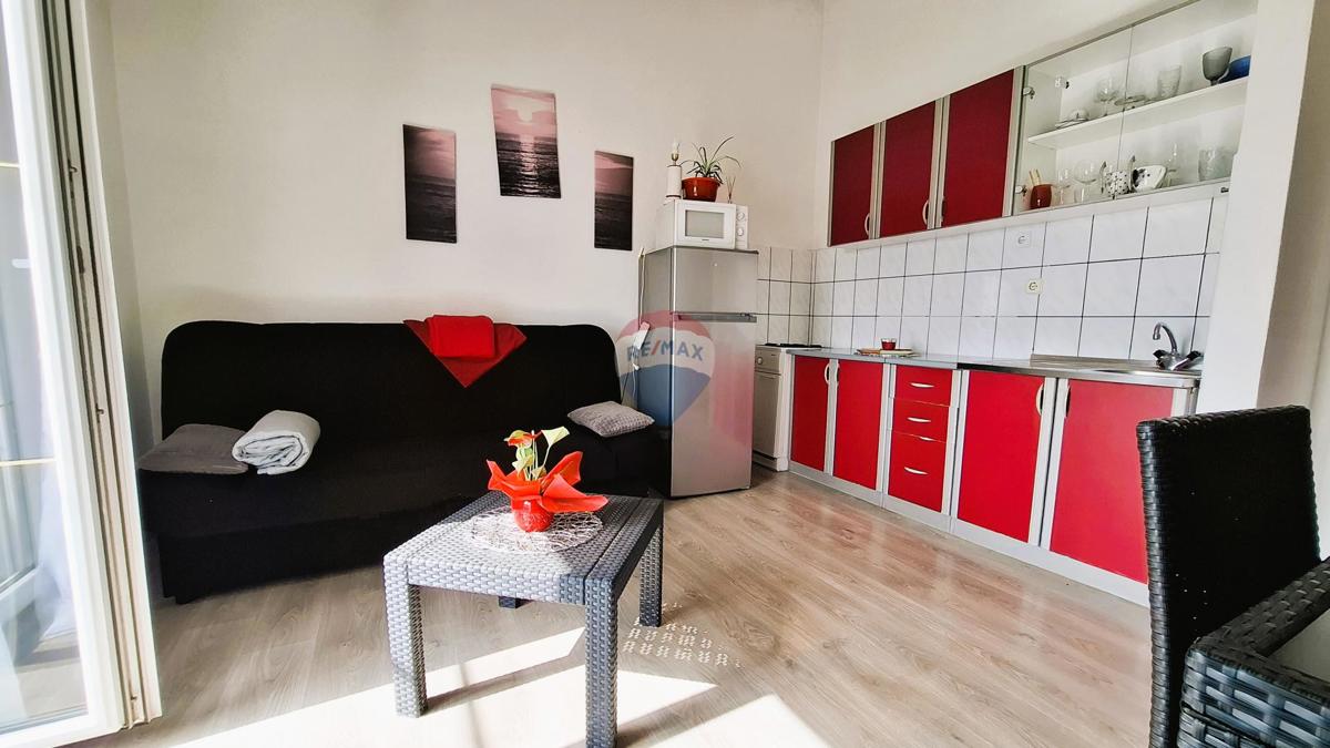 Novigrad, Dvosobno stanovanje s teraso in pogledom na morje, 34,48 m²