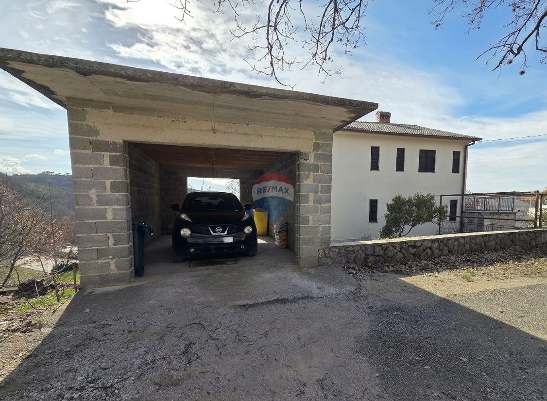 Hiša Drenova, Rijeka, 300m2