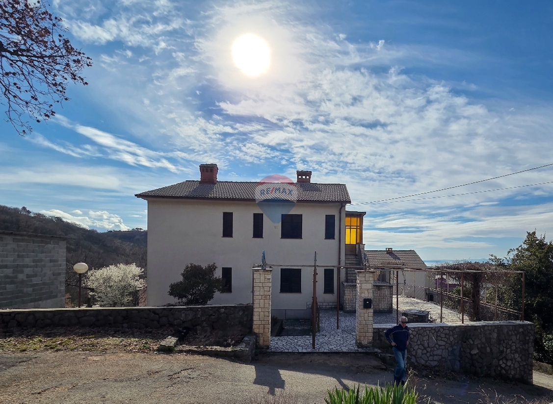 Hiša Drenova, Rijeka, 300m2