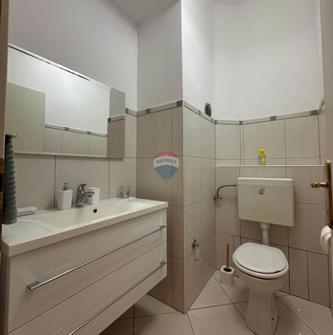 Poslovni prostori Centar, Rijeka, 108,03m2