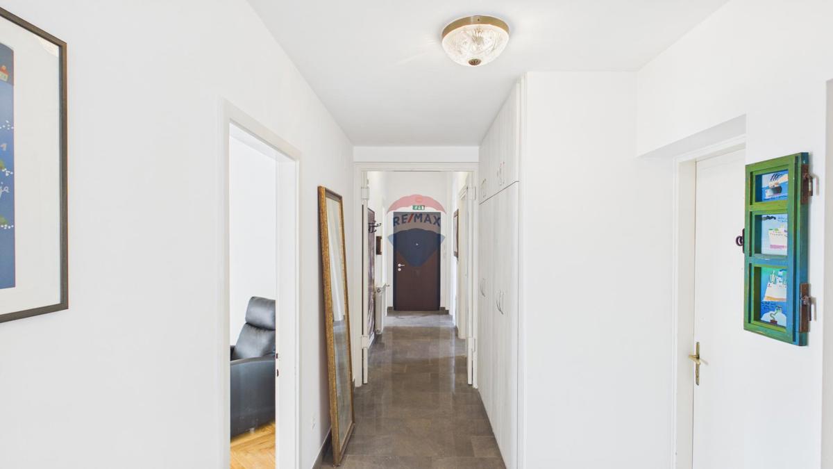 Stanovanje/Apartma Opatija - Centar, Opatija, 205,88m2