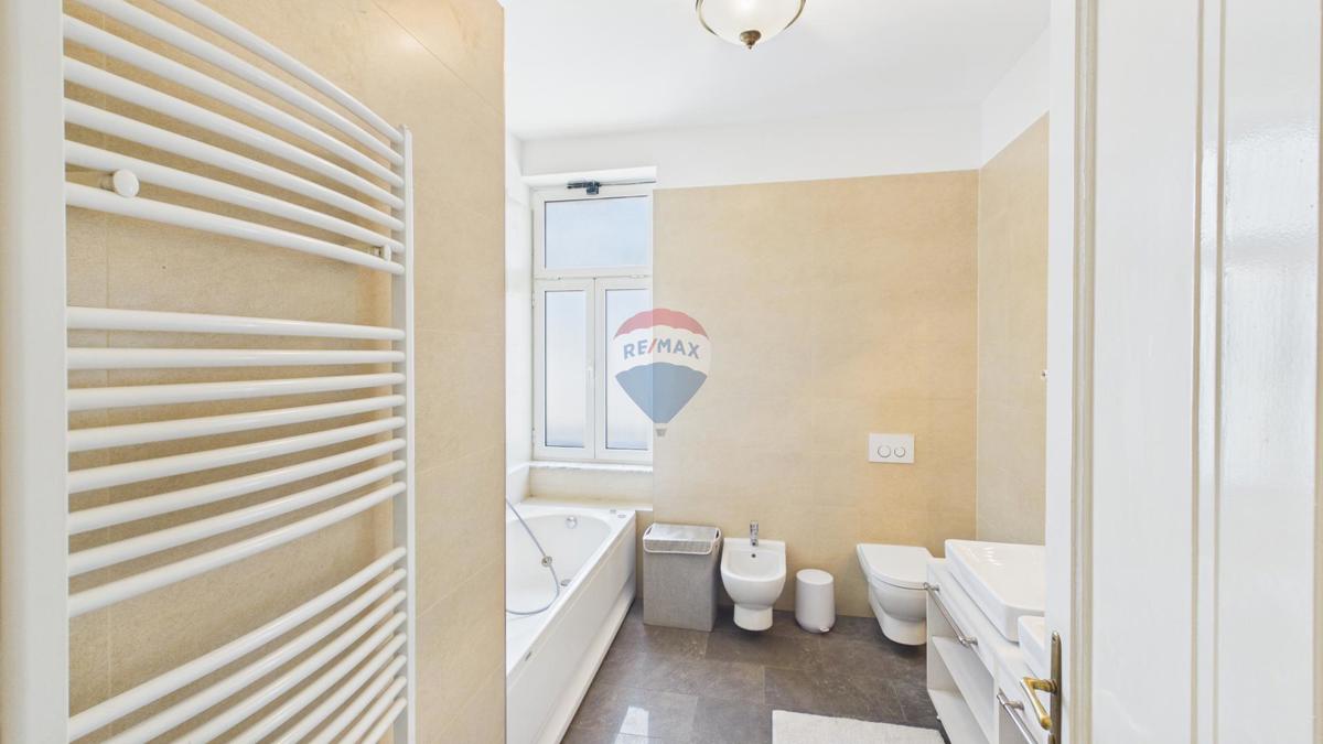 Stanovanje/Apartma Opatija - Centar, Opatija, 205,88m2