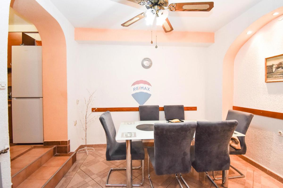 Hiša Botinec, Novi Zagreb - Zapad, 250m2