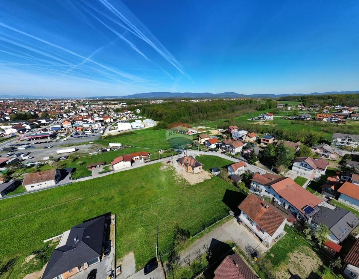 Stavbno zemljišče Kobiljak, Sesvete, 648m2