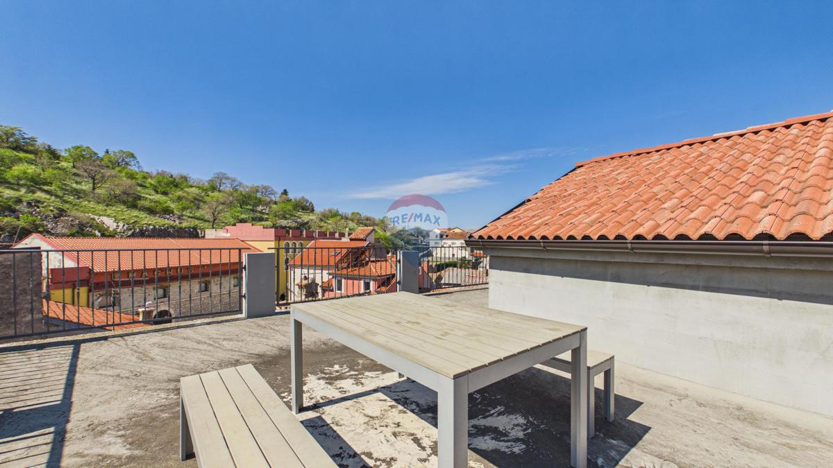 Senj, center – dvoetažno stanovanje v strogem centru mesta